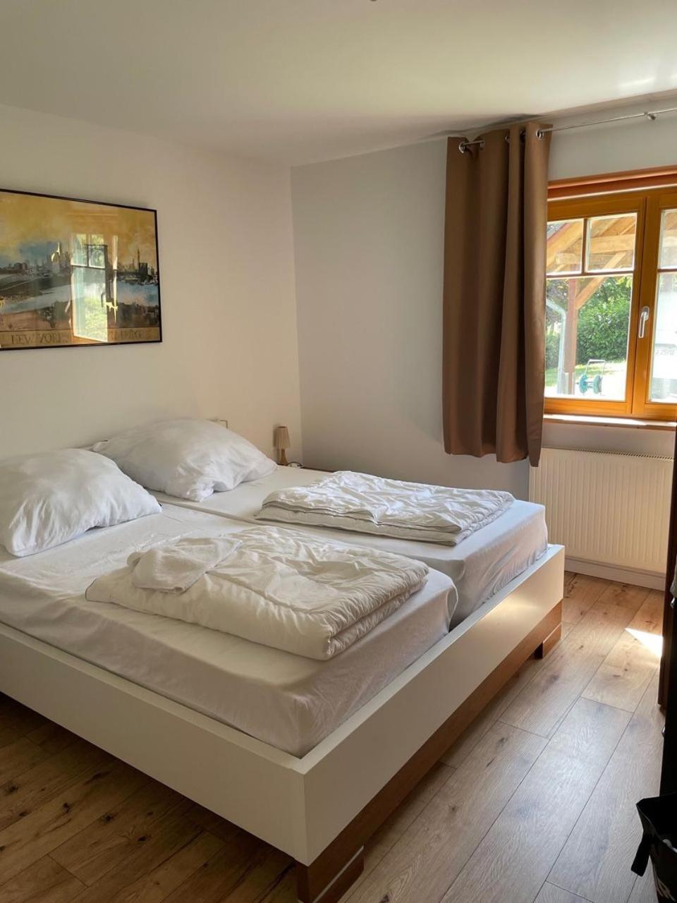Gelbe Holiday home