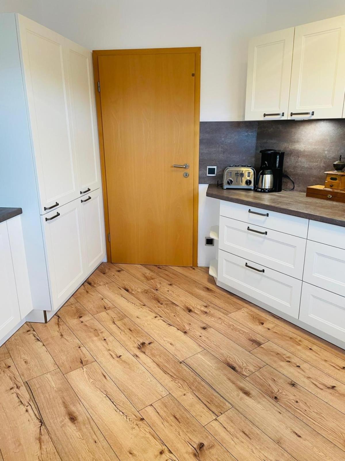 Gelbe Holiday home Tellig